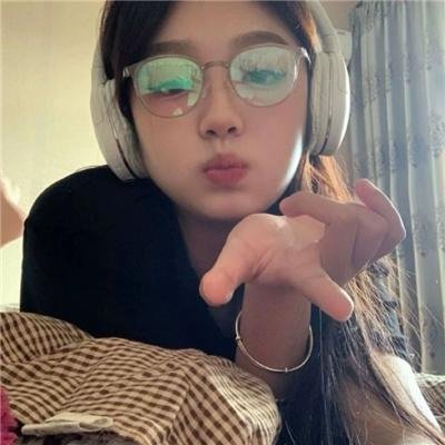 大学新生的秘密生活